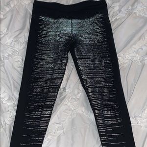 Fabletics Reflective cropped leggings